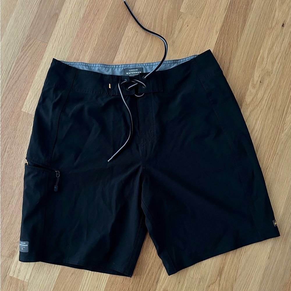 Quicksilver Waterman Collection Board Shorts Black size 32